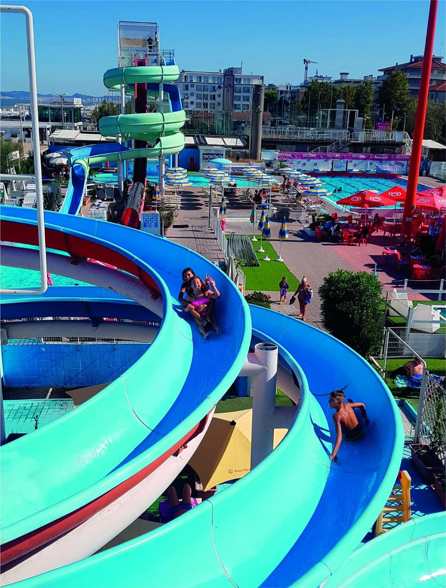Giorg - Waterpark Included Rimini