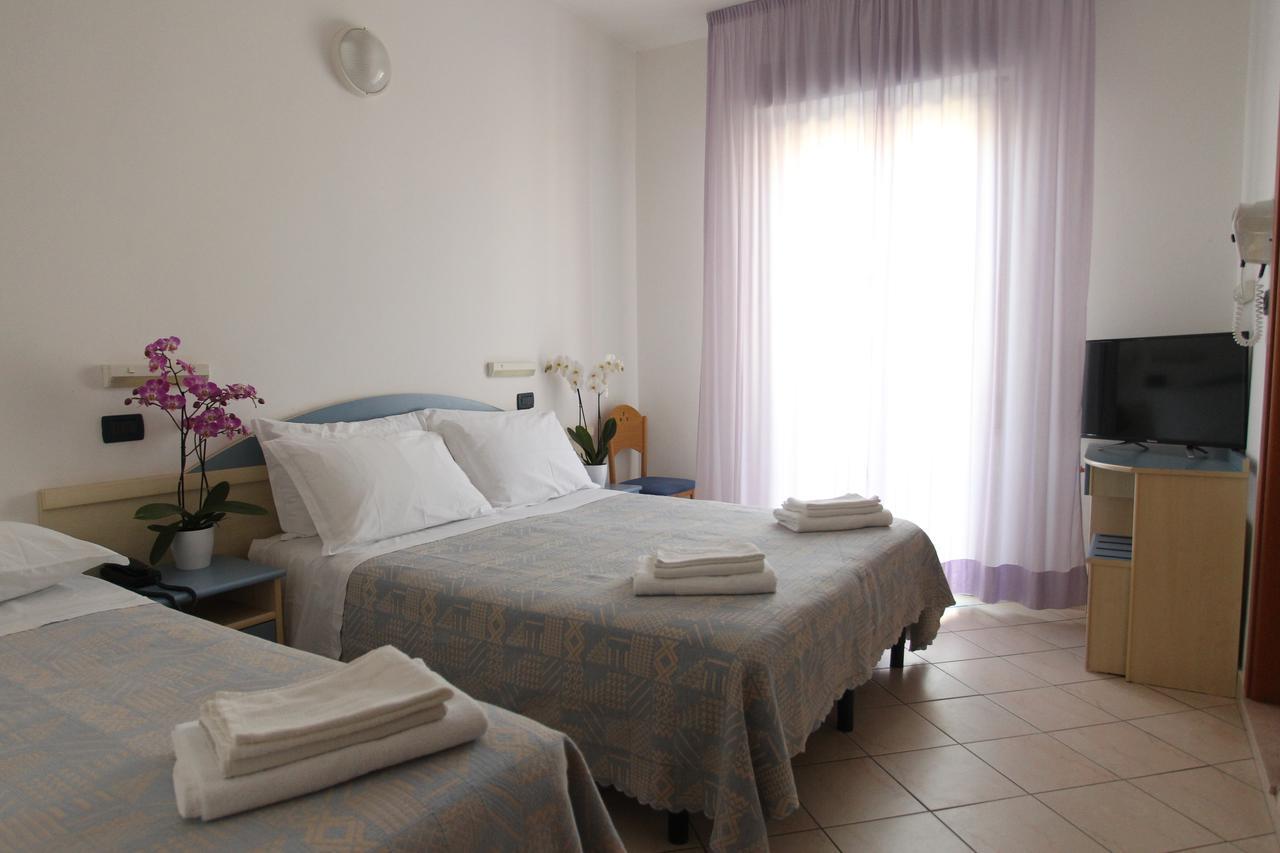 Hotel Giorg - Waterpark Included 3*